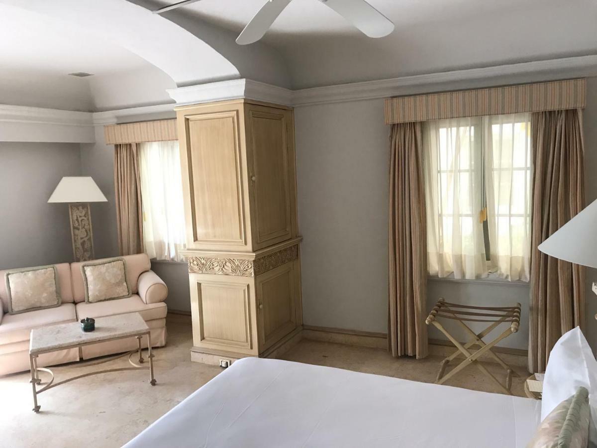 Grand Isla Navidad Golf & Spa Resort With Marina Барра-де-Навидад Экстерьер фото A bedroom at the hotel
